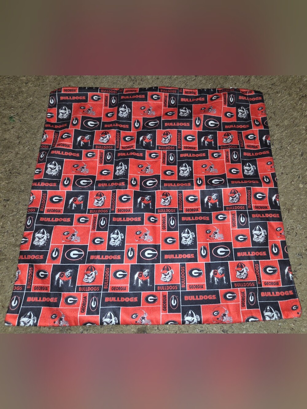 EUC UGA Georgia Bulldogs Pillow Case College Football 17" X 17"